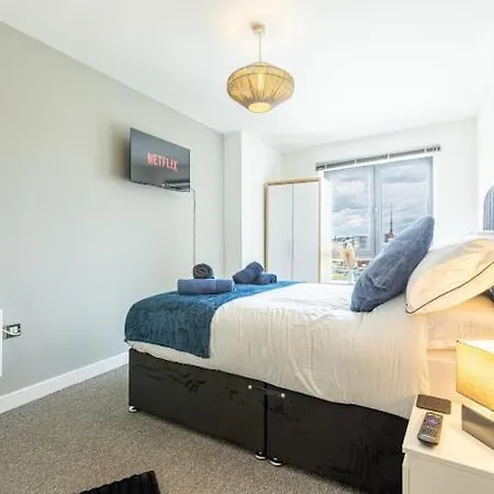 Centre 2-bed Balcony