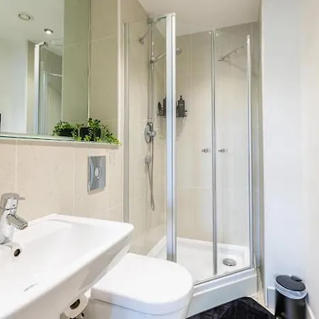 Centre 2-bed Balcony